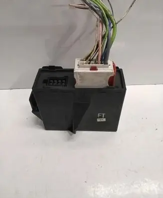 Peugeot 607 Tailgate/trunk control unit/module 6245UZ 5204004782