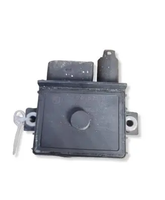 BMW 5 E60 E61 Glow plug pre-heat relay 7786821 0522120101