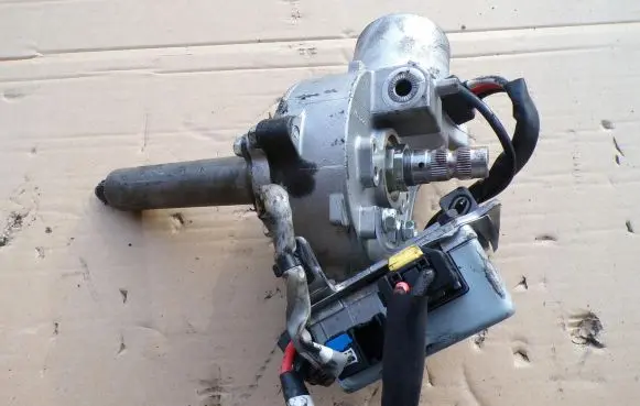 KIA Carens III Steering wheel axle 56300-A4100