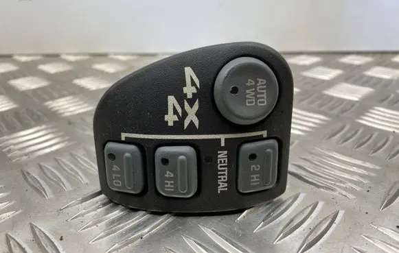 Chevrolet Blazer Differential lock switch 15708958
