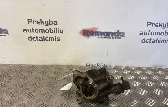 Vacuum pump