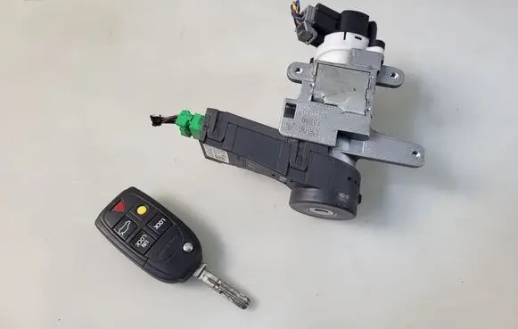 Volvo XC90 Ignition lock 73760 8621509 8626557