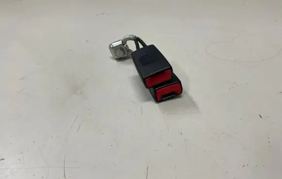 Seat Ibiza IV (6J,6P) Middle seatbelt buckle (rear) 6Q0857488D