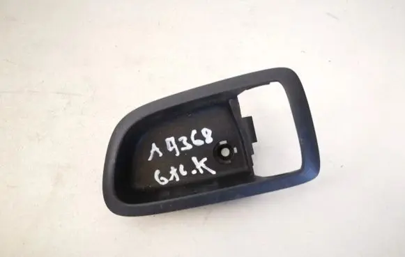 Mazda 3 I Rear door interior handle