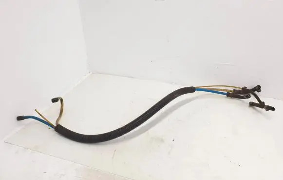 Volkswagen Multivan T4 Fuel line/pipe/hose 701201217J