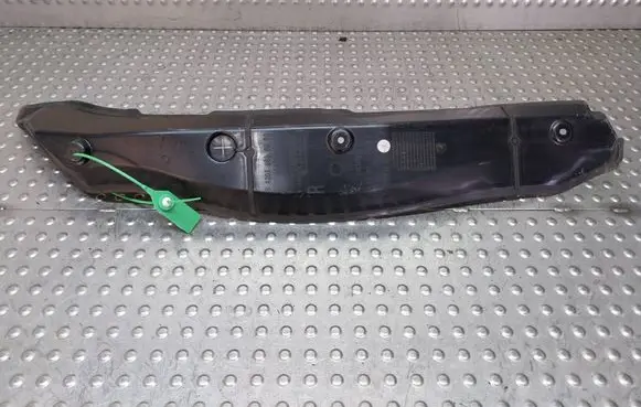 Mercedes-Benz C W205 Fender end trim S27705510 A2058890000