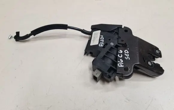Audi A6 S6 C6 4F Tailgate/trunk/boot lock/catch/latch 4F5827505A 4E0827645