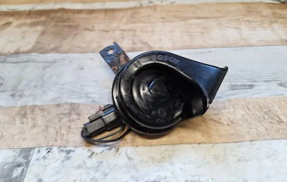 Chrysler Pacifica Horn signal 703881157