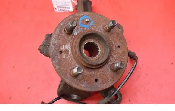 Honda Civic Front wheel hub spindle knuckle