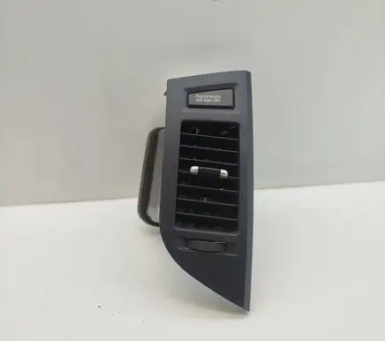 Mitsubishi Pajero Dash center air vent grill 8030A087