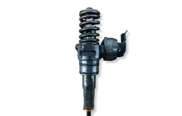 Volkswagen Touran II Fuel injector 0414720215
