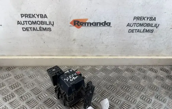 Renault Scenic II - Grand scenic II Fuse module 63595709