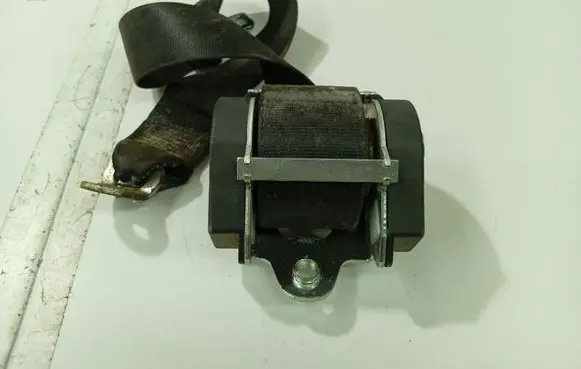 Chevrolet Captiva Rear seatbelt 