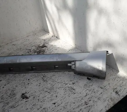 Audi A4 S4 B7 8E 8H Sill