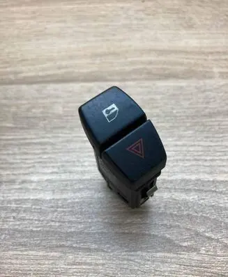 BMW 5 F10 F11 Hazard light switch 9161896