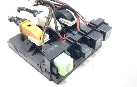 Volkswagen PASSAT B7 Other control units/modules 3AA937087D