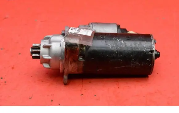 Volkswagen Touareg I Starter motor 070911023B