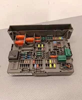 BMW X1 E84 Fuse module 17925000004A 9119446 90501139