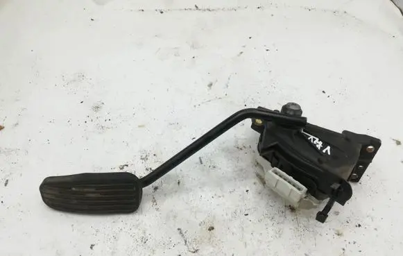 Volvo XC90 Accelerator throttle pedal 30683521
