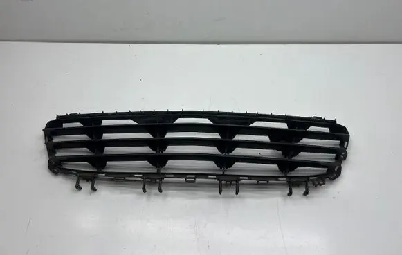 Opel Astra H Front bumper lower grill 375768702