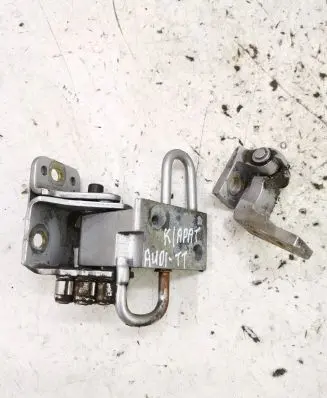 Audi TT Mk1 Front door upper hinge
