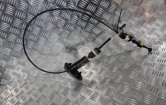 Opel Astra J Gear shift cable linkage 13270573