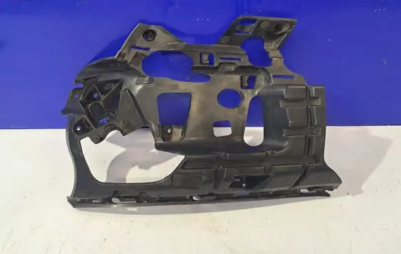 Volvo S60 Headlight/headlamp mounting bracket 31323840