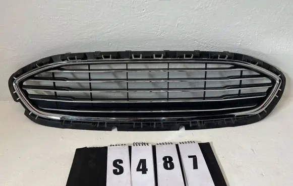 Ford Fiesta Front bumper upper radiator grill H1BB-8200-B