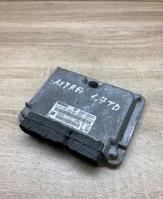 Opel Astra G Engine control unit/module ECU 90589736 0281001670