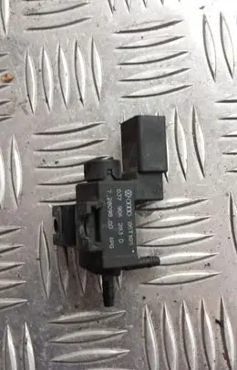 Volkswagen Phaeton Turbo solenoid valve 037906283d