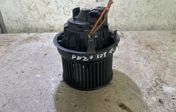 Peugeot 108 Heater fan/blower T918262 190416 937828