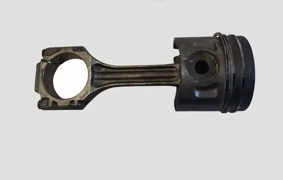 Volkswagen Multivan T4 Piston with connecting rod