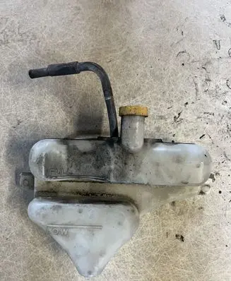 Mazda 6 Coolant expansion tank/reservoir 