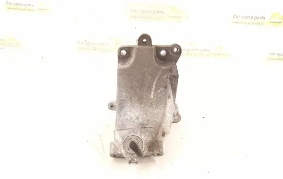 Mercedes-Benz C W204 Engine mounting bracket 2762231704 2762234104