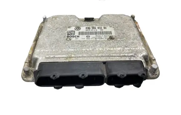 Volkswagen Golf V Engine control unit/module 036906032BA