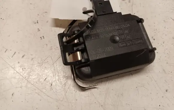 Jaguar XF X250 Rain sensor 8X2317D547BD 321328000AE