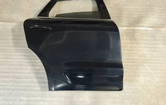 Porsche Macan (95B) Rear door