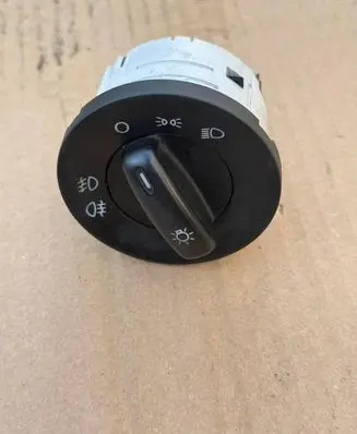 Skoda Octavia Mk2 (1Z) Light switch 1Z0941431C 748500470000