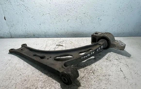 Volkswagen Touran I Front lower control arm/wishbone