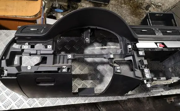 Volkswagen PASSAT B6 Dashboard 3C1857003