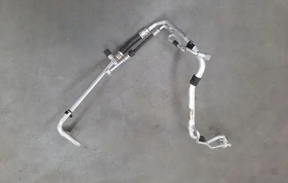 Air conditioning (A/C) pipe/hose
