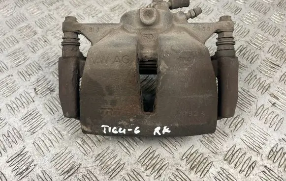 Volkswagen Tiguan Front brake caliper 