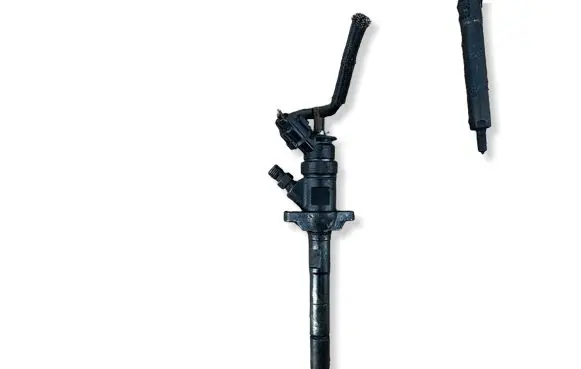 Citroen C3 Picasso Fuel injector 0445110311