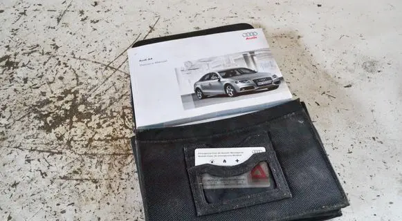 Audi A4 S4 B8 8K Owners service history hand book 