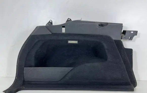 Volkswagen Touareg II Trunk/boot side trim panel 7P6863819