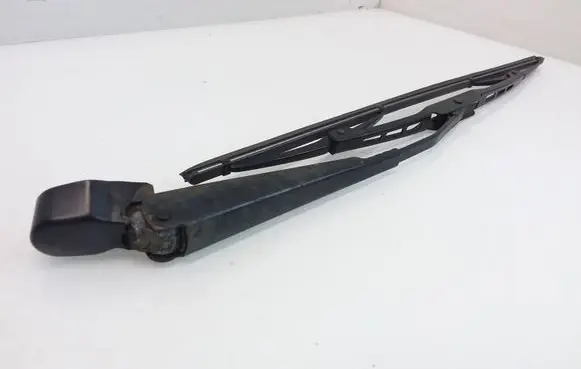 Mercedes-Benz E W211 Rear wiper blade arm