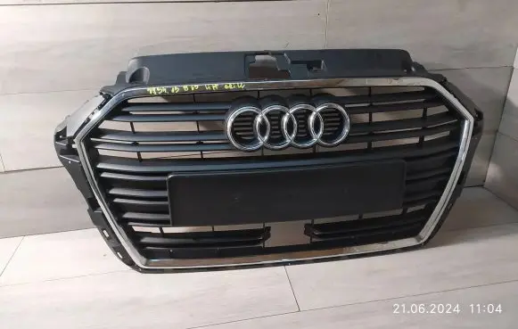 Audi A3 S3 8V Front bumper upper radiator grill 8V3853651AB