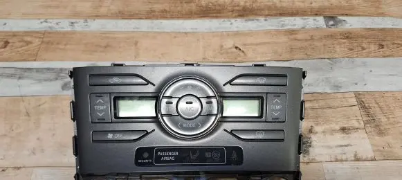 Toyota Auris 150 Climate control unit 5590002220B 5590002220