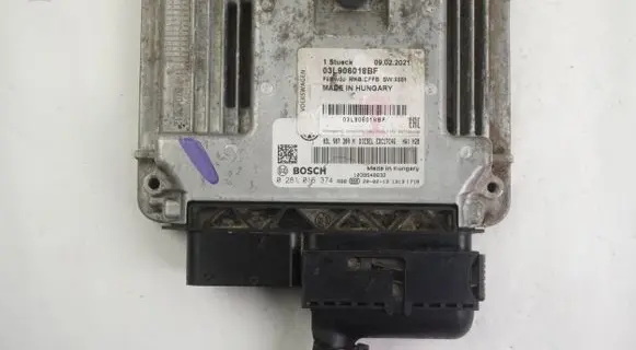 Volkswagen PASSAT B7 Engine control unit/module 03L907309N 03L906018BF 0281016374