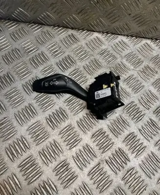 Ford Focus Indicator stalk CV6T13335BE